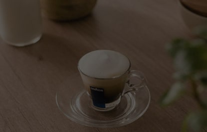 How to make a macchiato coffee at home